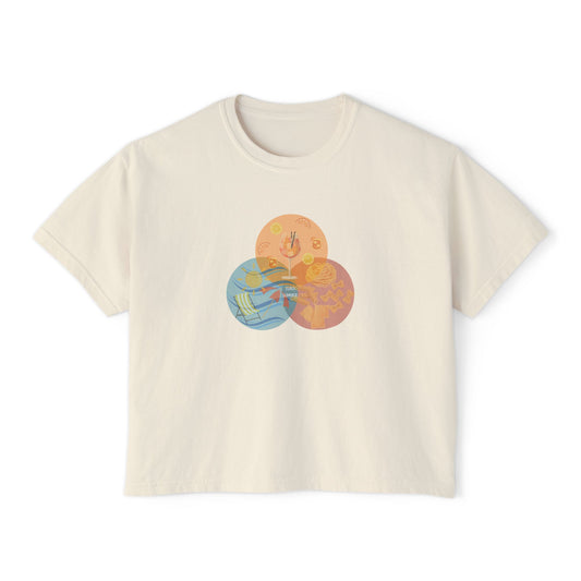 Euro Summer Venn Diagram Boxy Graphic Tee,  Summer Italian Travel Theme- Women's Relaxed Short Sleeve Fit T-Shirt